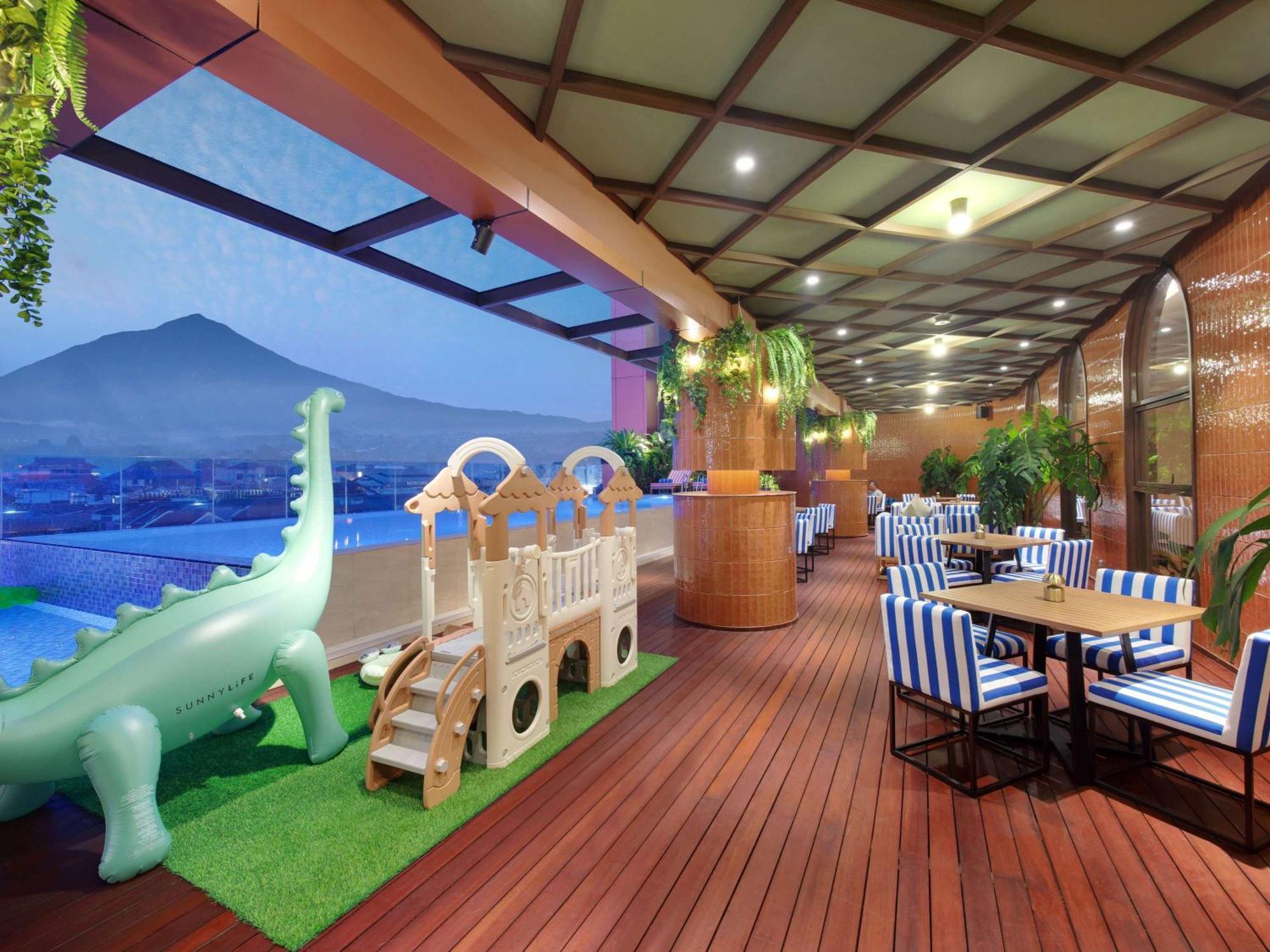 Mercure Garut City Center Екстериор снимка