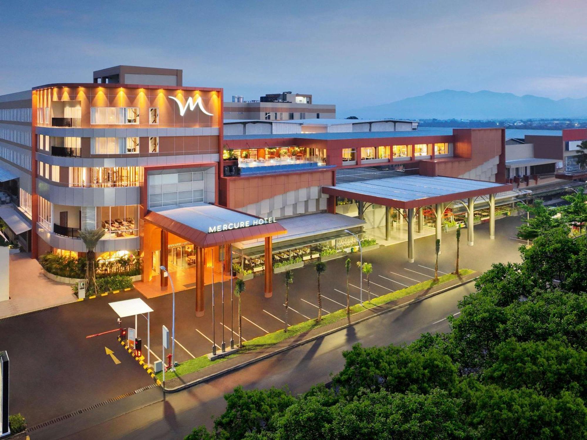 Mercure Garut City Center Екстериор снимка